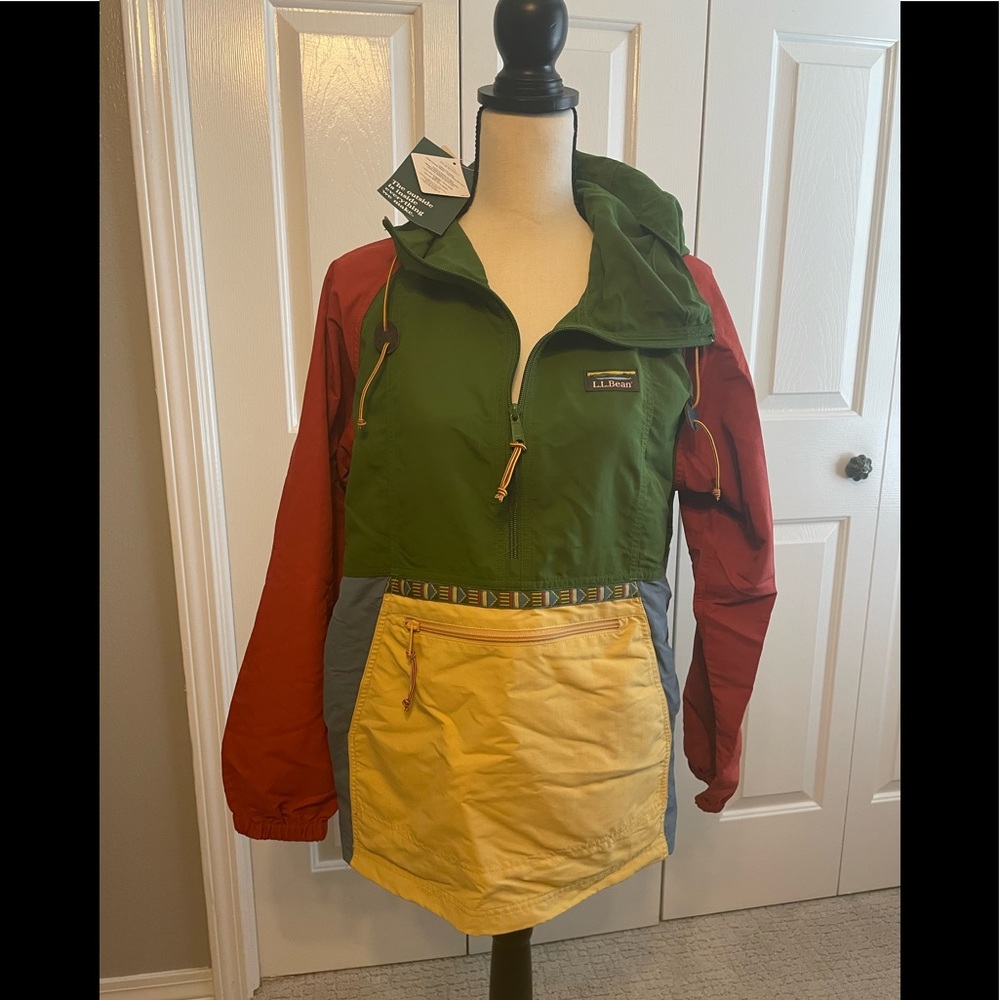 lL Bean rain pullover